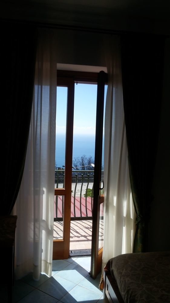 阿杰罗拉 Agriturismo Mare E Monti酒店 外观 照片